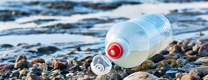 L'inquinamento da plastica, le cause e come ridurlo