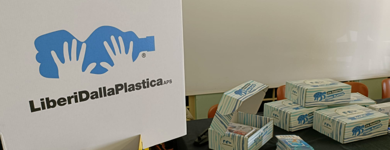 Materiali omaggiati dall'associazione Liberi dalla Plastica